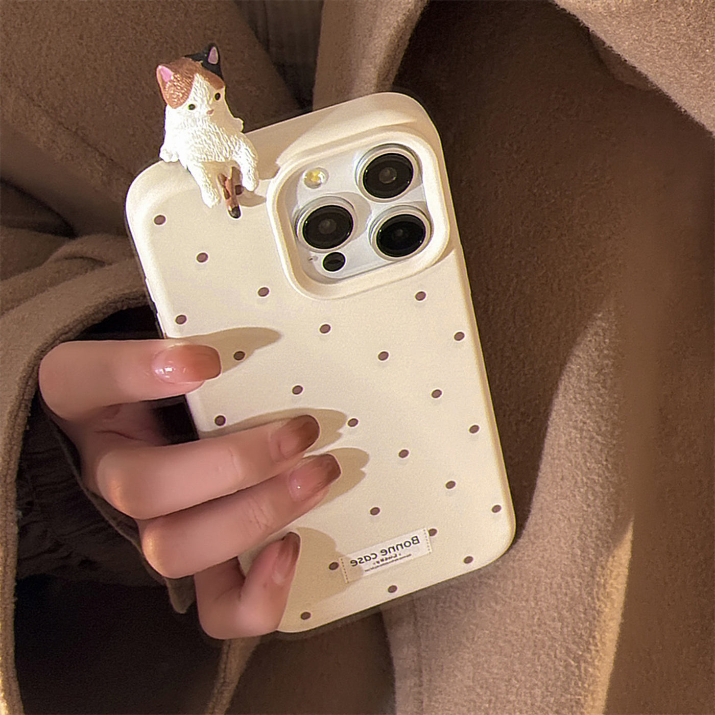 【IPHONE CASE】ねこ 寝るポーズ ドット柄 IPHONE ケース