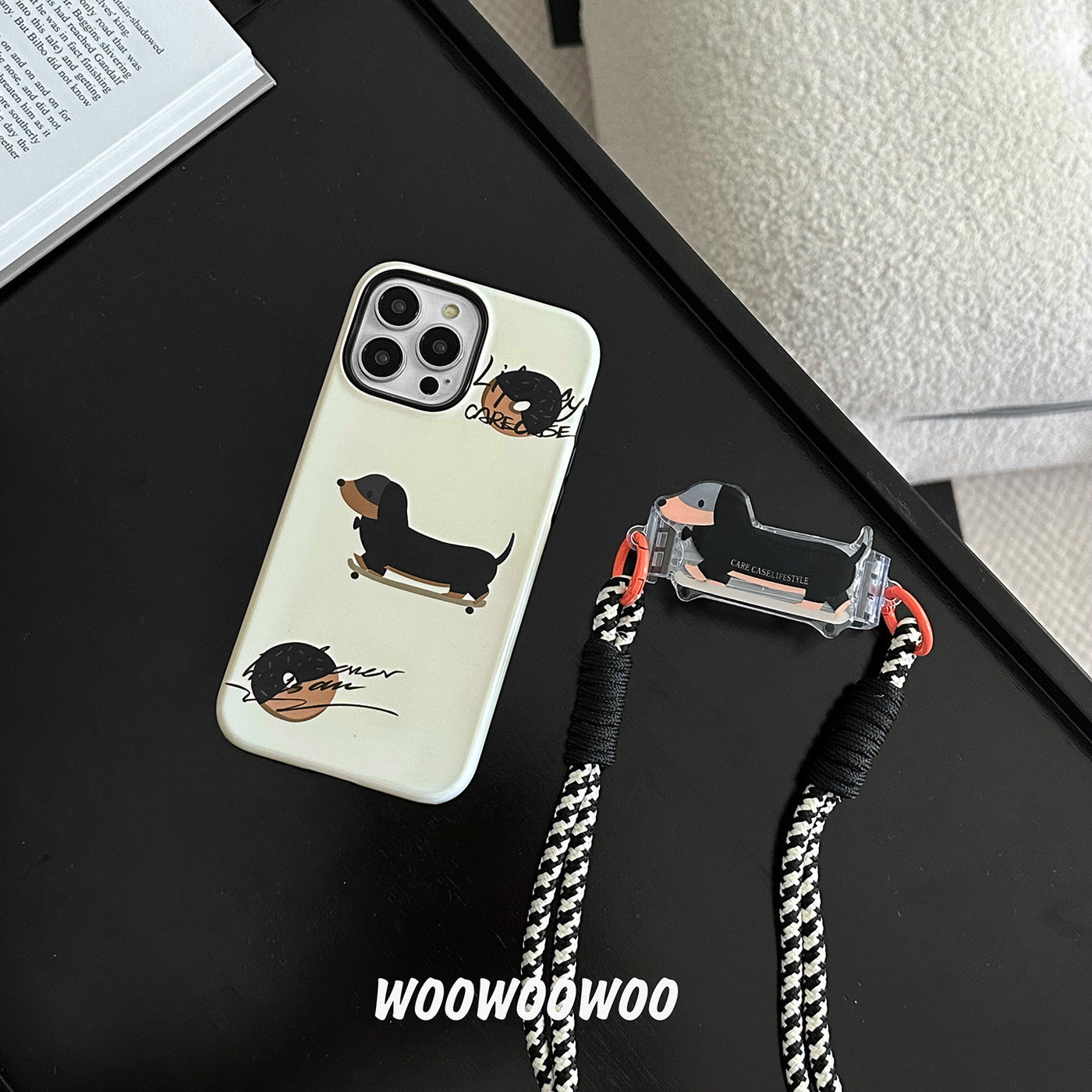 【iPhone Case】ダックスフンド ストラップ付き iPHONEケース