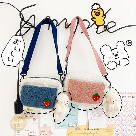 【Cute Bag】いちご刺繍モコモコバッグ