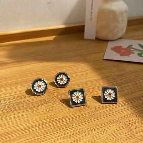 【Earrings】 お花 ピアス