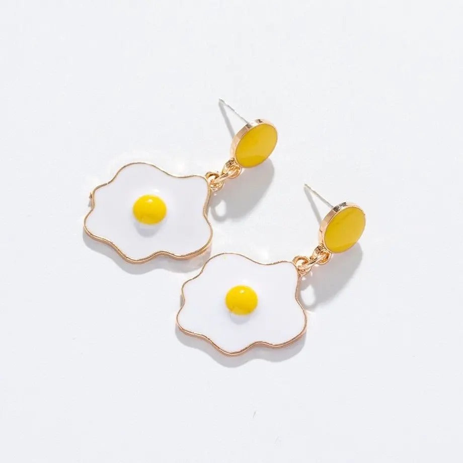 【Earrings】  ミニチュア目玉焼きピアス