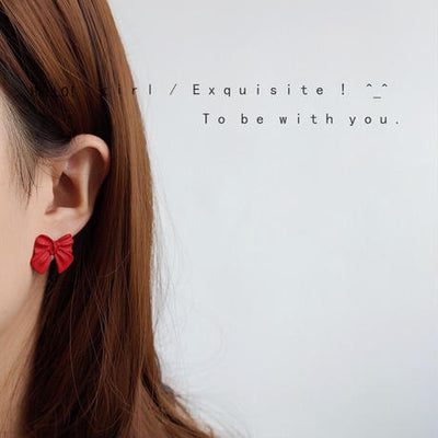 【Earrings】  カワイイリボンピアス