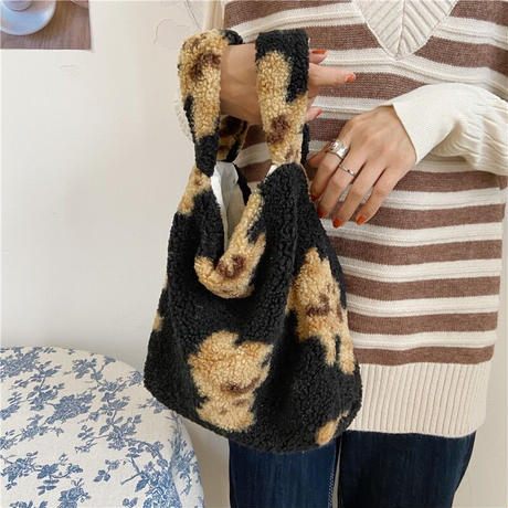 【Cute Bag】モコモコくまちゃんミニバッグ