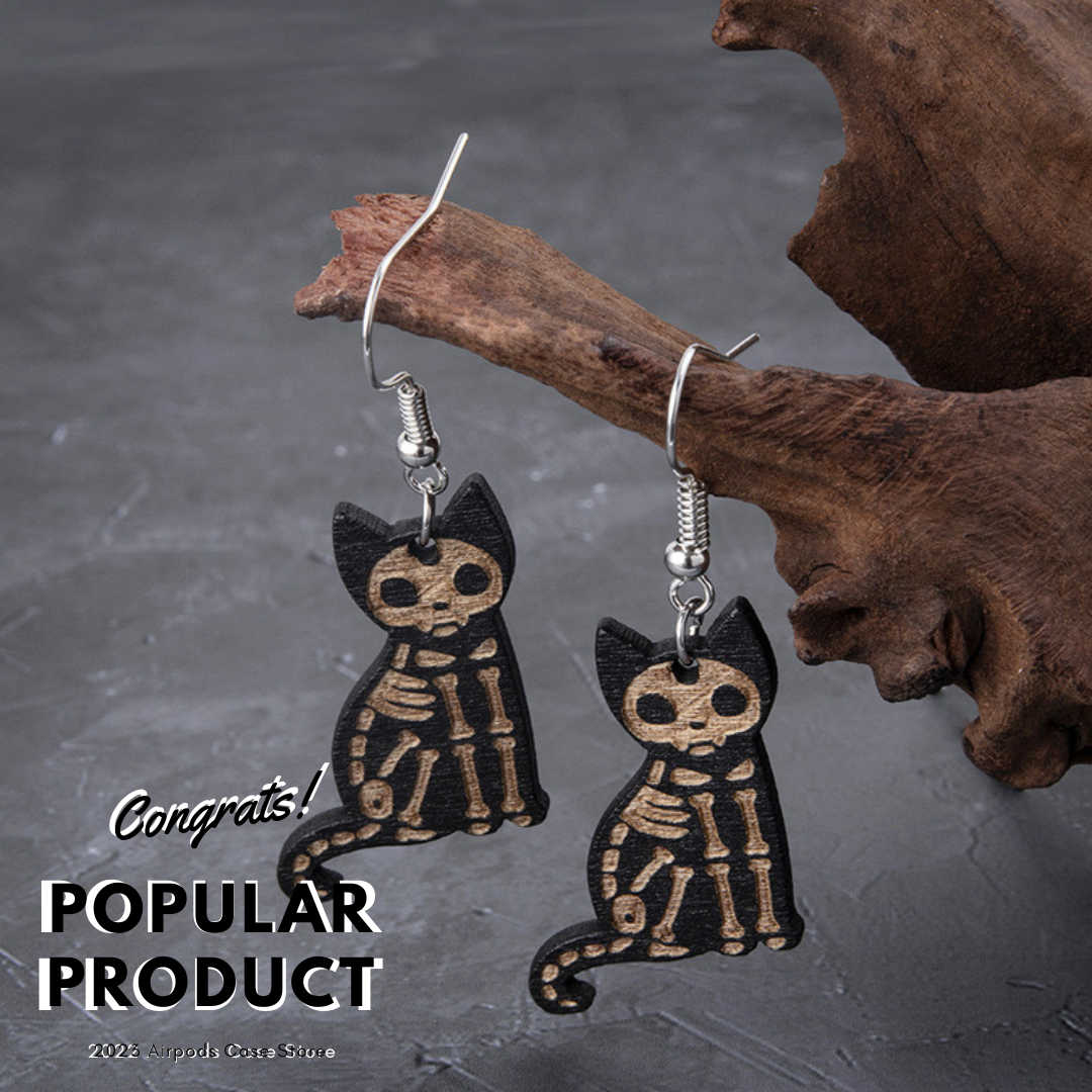 【Earrings】黒猫 スケルトン ネコ 木製 フックピアス