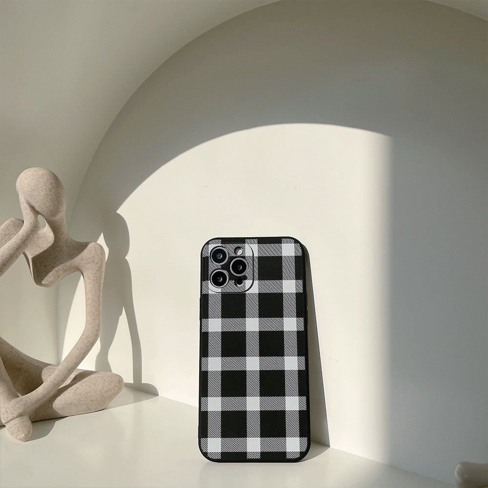 【iPhone Case】クラシックデザインの黒白チェックiPhoneケース