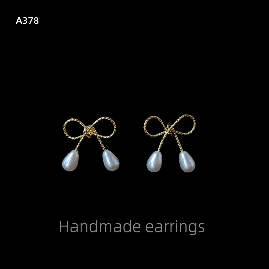 【Earrings】 カワイイリボンピアス