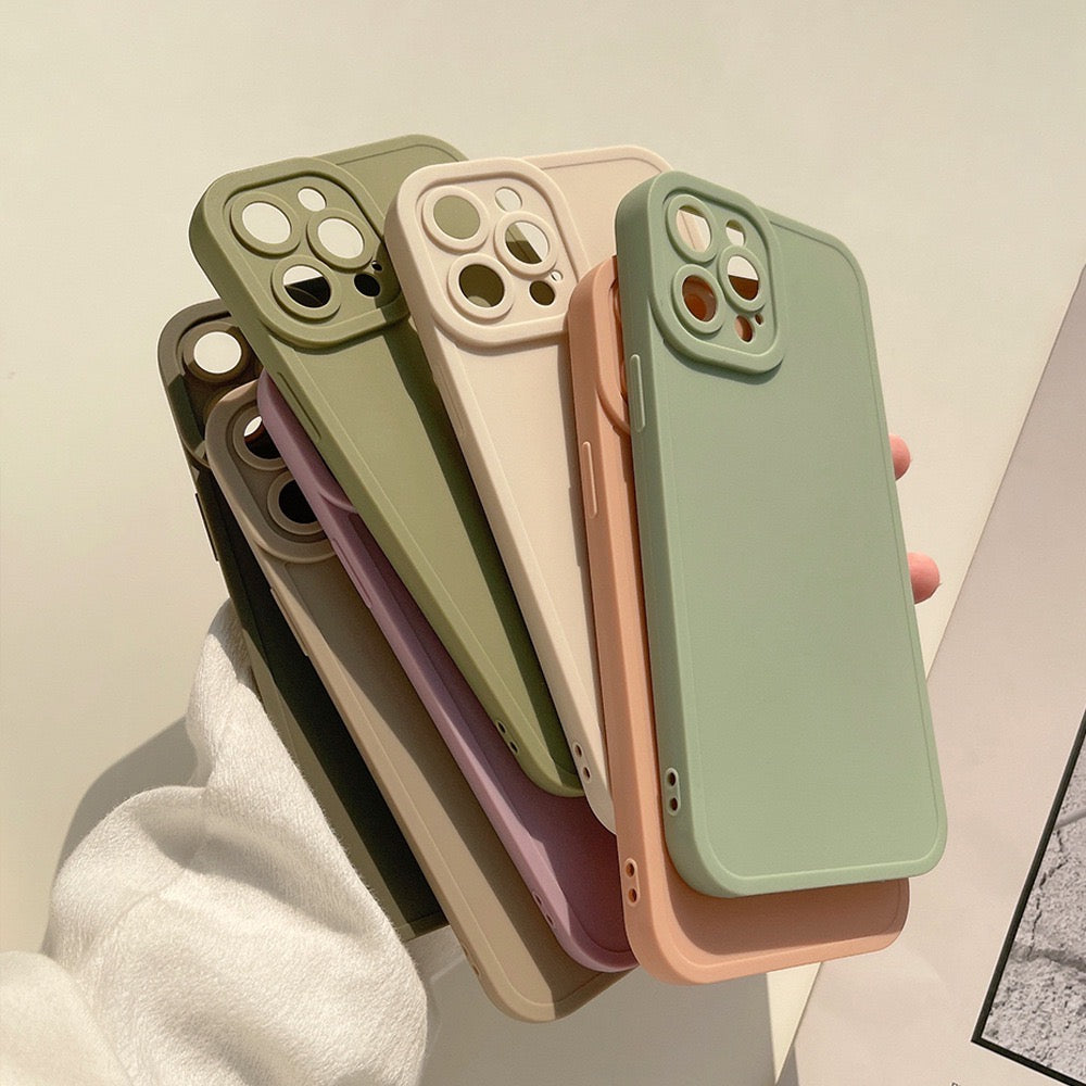 【iPhone Case】シンプル お洒落 12色 韓国 人気 無地カバー カップル iPhoneケース