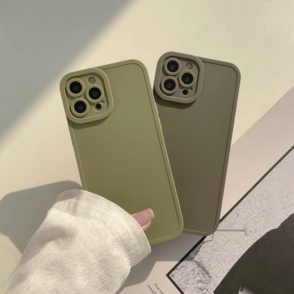 【iPhone Case】シンプル お洒落 12色 韓国 人気 無地カバー カップル iPhoneケース