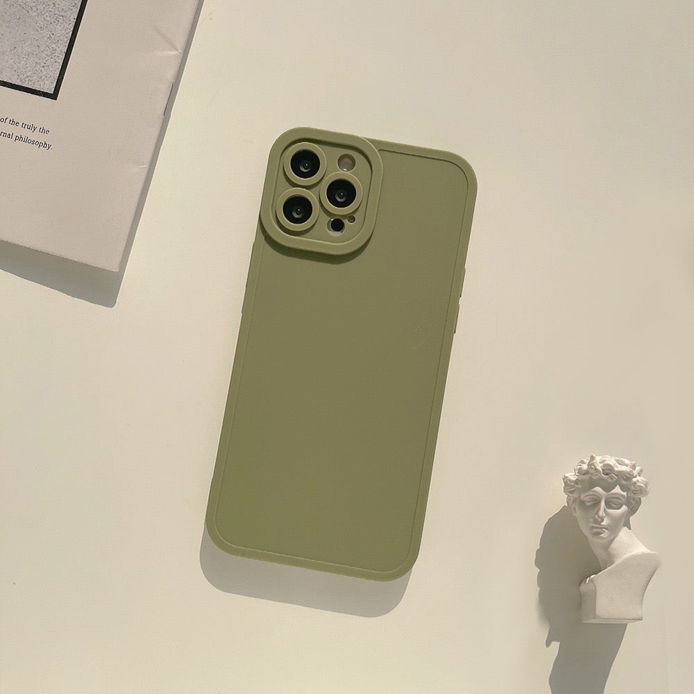 【iPhone Case】シンプル お洒落 12色 韓国 人気 無地カバー カップル iPhoneケース