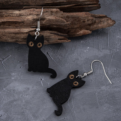 【Earrings】黒猫 スケルトン ネコ 木製 フックピアス