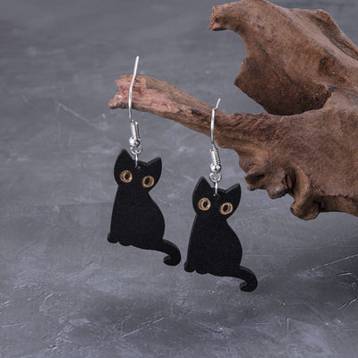 【Earrings】黒猫 スケルトン ネコ 木製 フックピアス