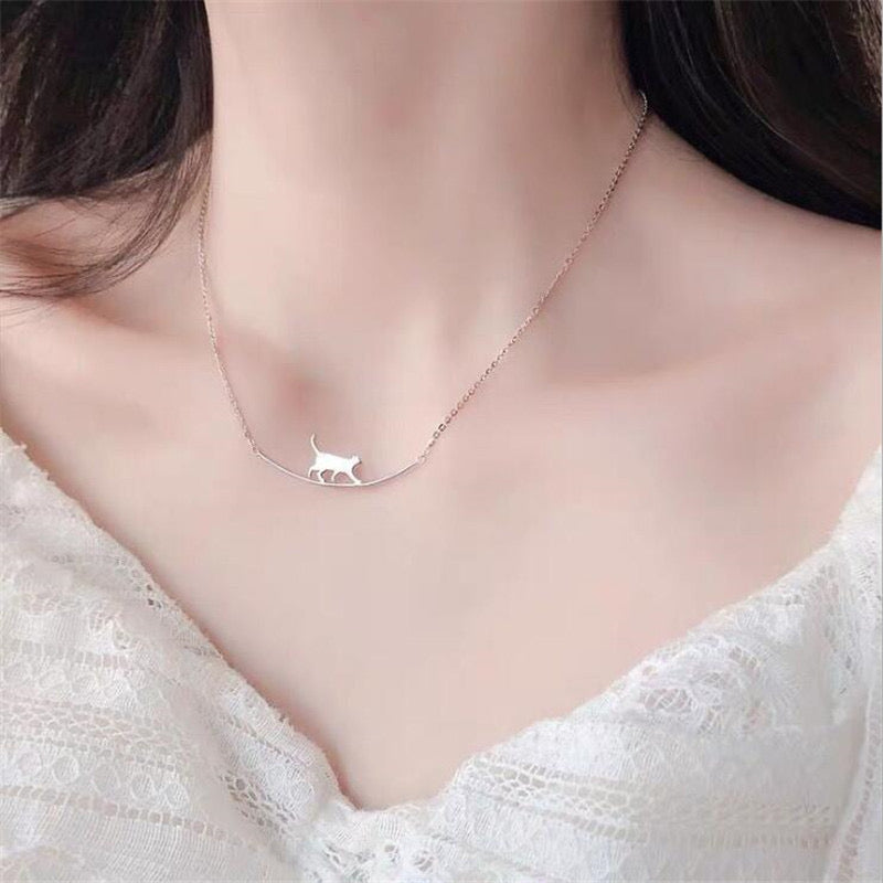 【Necklace】可愛いねこ猫 歩く 韓国 人気  ネックレス