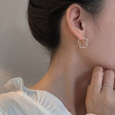 【Earrings】シンプル おしゃれ お花 大人可愛いピアス