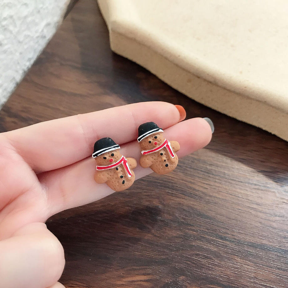 【Earrings】  クリスマスクッキーマン＆雪だるまピアス